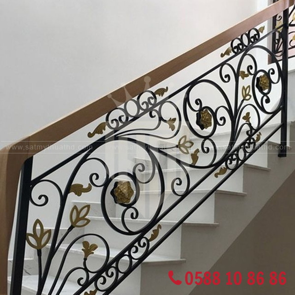Lan can cầu thang sắt mỹ thuật hoa văn cổ điển sang trọng