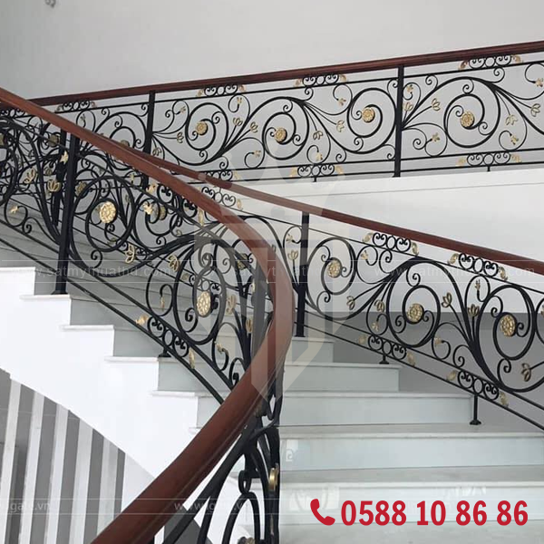 Mẫu cầu thang sắt mỹ thuật cao cấp với hoa văn tinh xảo