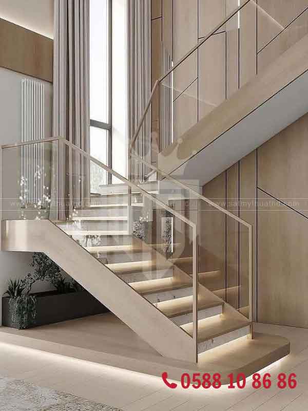 Cầu thang sắt mỹ thuật với kính cường lực