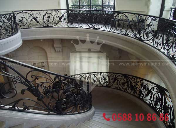 Cầu thang sắt mỹ thuật cho biệt thự 