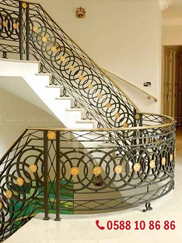 Cầu thang sắt mỹ thuật cổ điển