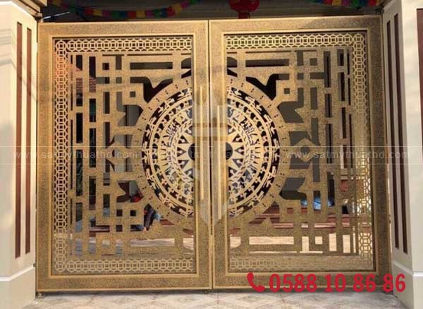 Cổng sắt CNC 2 cánh họa tiết trống đồng