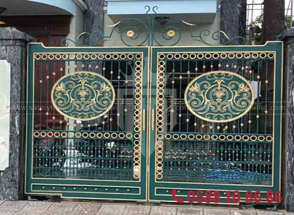 Cổng sắt mỹ thuật kết hợp bông gang
