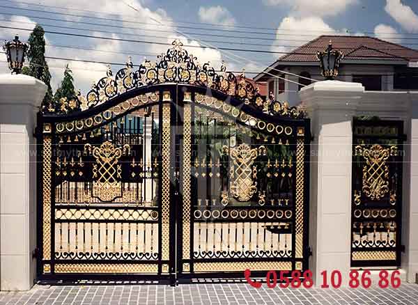 Cửa cổng bông gang cao cấp