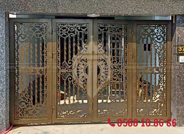 Cửa cổng CNC 4 cánh họa tiết hoa văn cổ điển