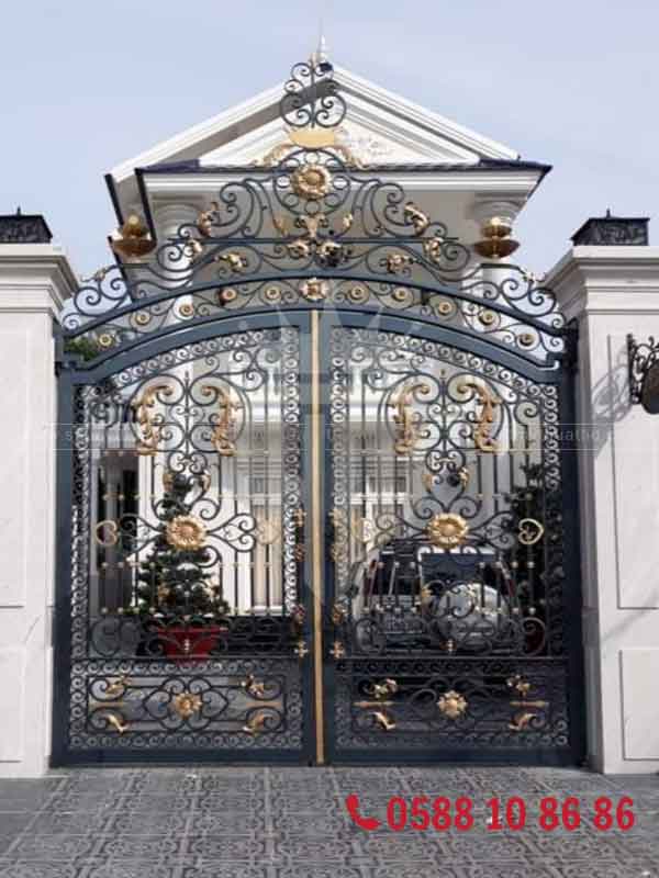 Cửa cổng sắt mỹ thuật đẹp