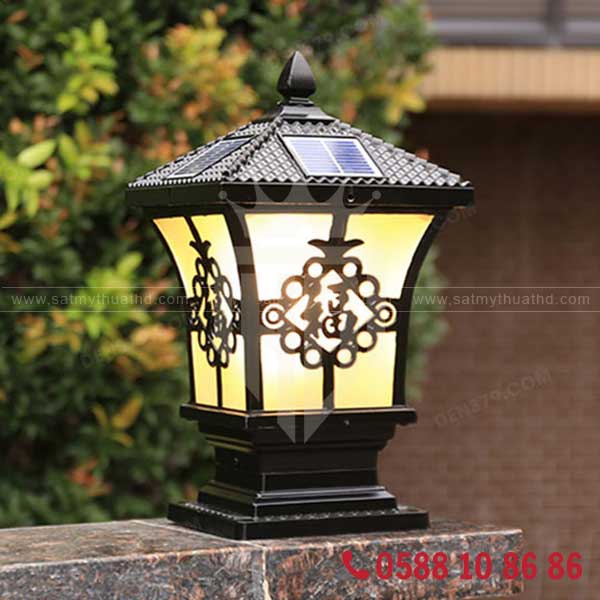 Đèn trụ cổng sắt mỹ thuật lắp đặt cho hàng rào biệt thự
