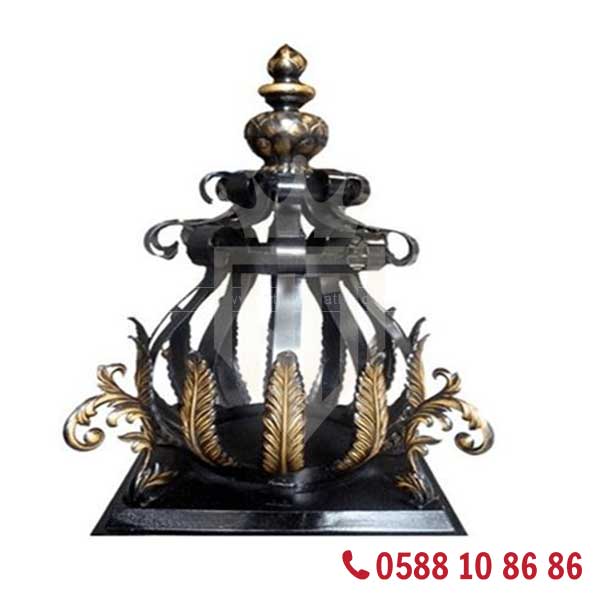 Đèn trụ cổng sắt mỹ thuật hoa văn tinh xảo