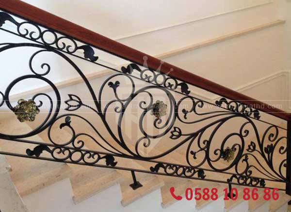 Giải pháp sơn tĩnh điện cho cầu thang sắt