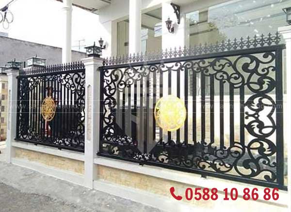 Hàng rào sắt mỹ thuật sang trọng