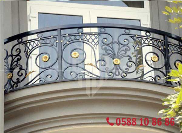 Lan can sắt mỹ thuật phong cách châu Âu sang trọng