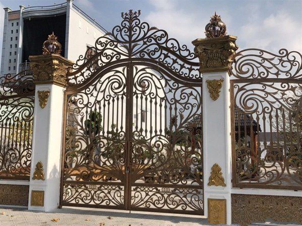 Cửa cổng chịu thời tiết tốt