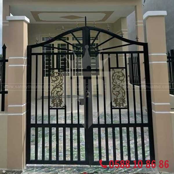 Mẫu cửa sắt giá rẻ