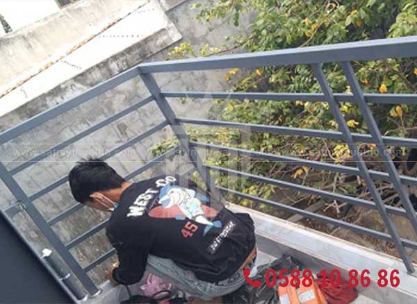 Sơn phủ bảo vệ lan can sắt mỹ thuật