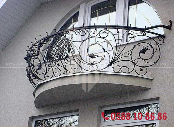 Mẫu lan can sắt cổ điển hoa văn uốn cầu kỳ