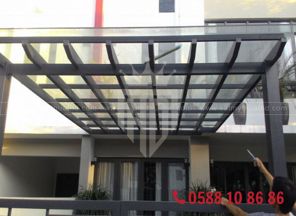 Độ dốc mái kính theo môi trường