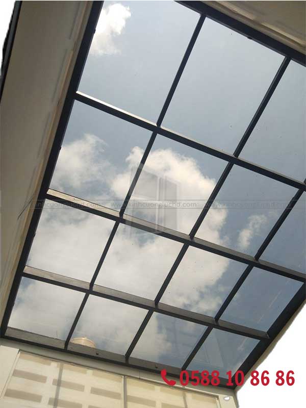 Đơn vị thi công mái kính giếng trời tự động uy tín