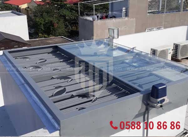 Mái kính giếng trời thoát nước