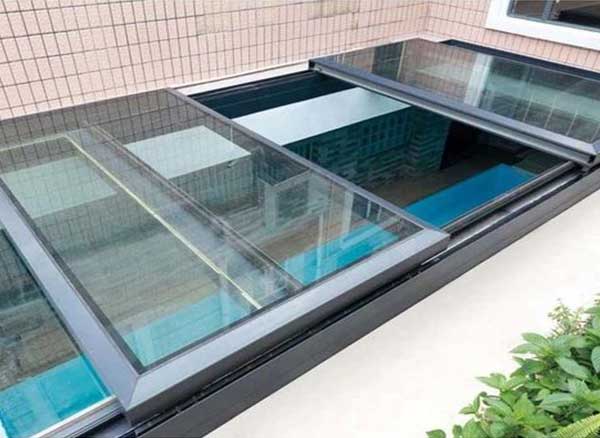 Mái kính giếng trời tự động hiện đại