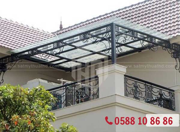 Mái kính sân thượng tiêu chuẩn