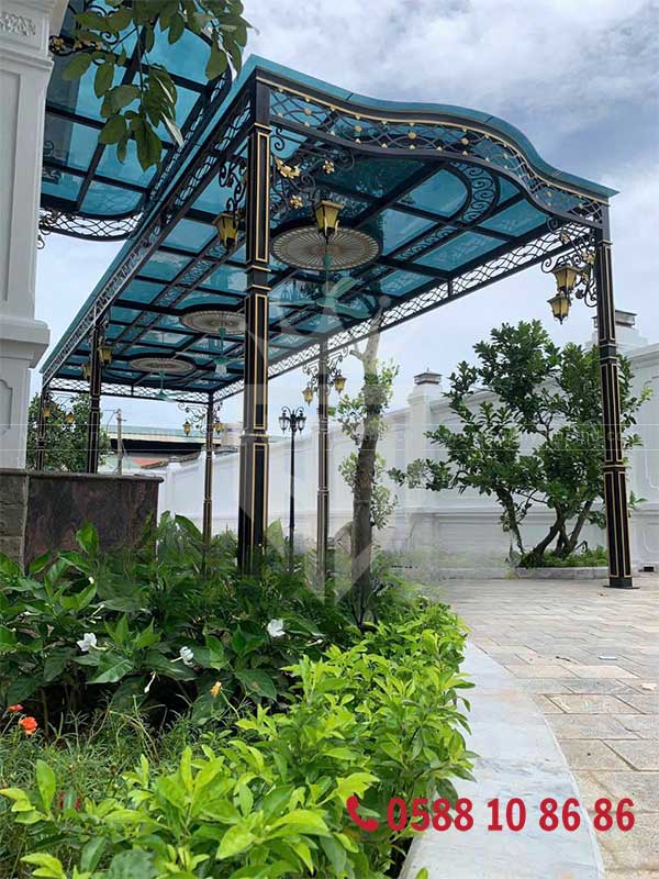 Mái kính cường lực sân vườn