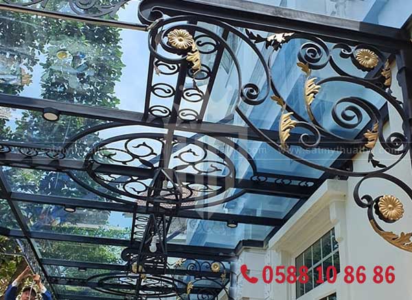 Mái vòm kính sắt nghệ thuật cho lâu đài

