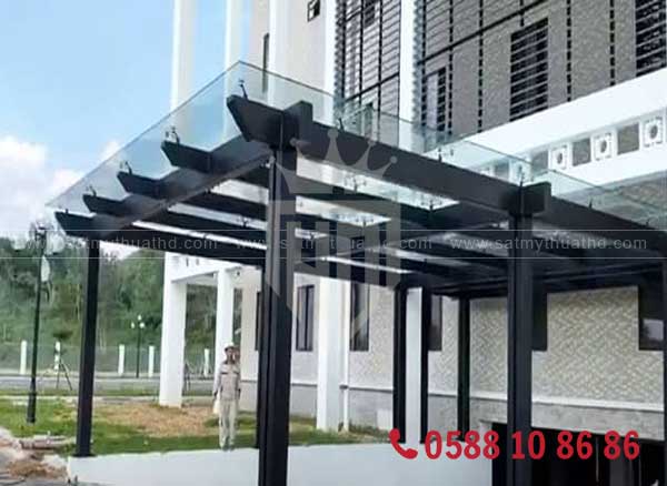 Mái kính sảnh khách sạn 